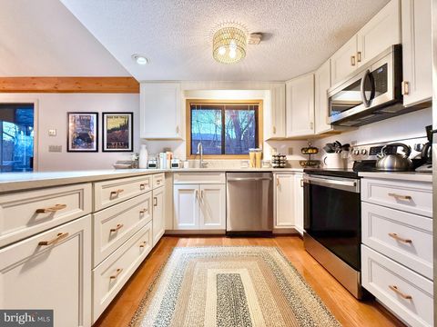 Tiny photo for 393 Tecumseh Trail, HEDGESVILLE, WV 25427 (MLS # WVBE2049208)