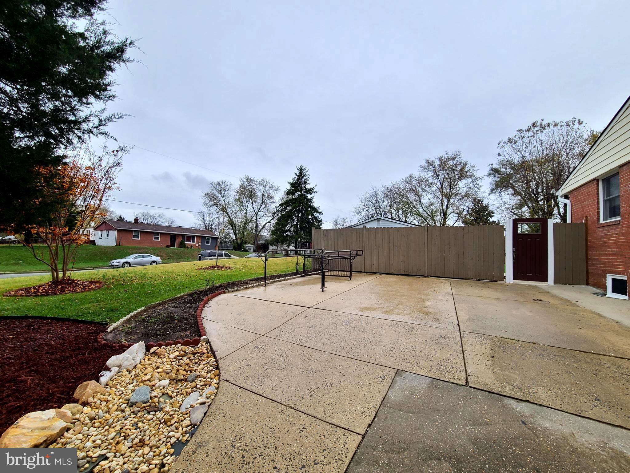 WEAVERS KNOLL - Residential