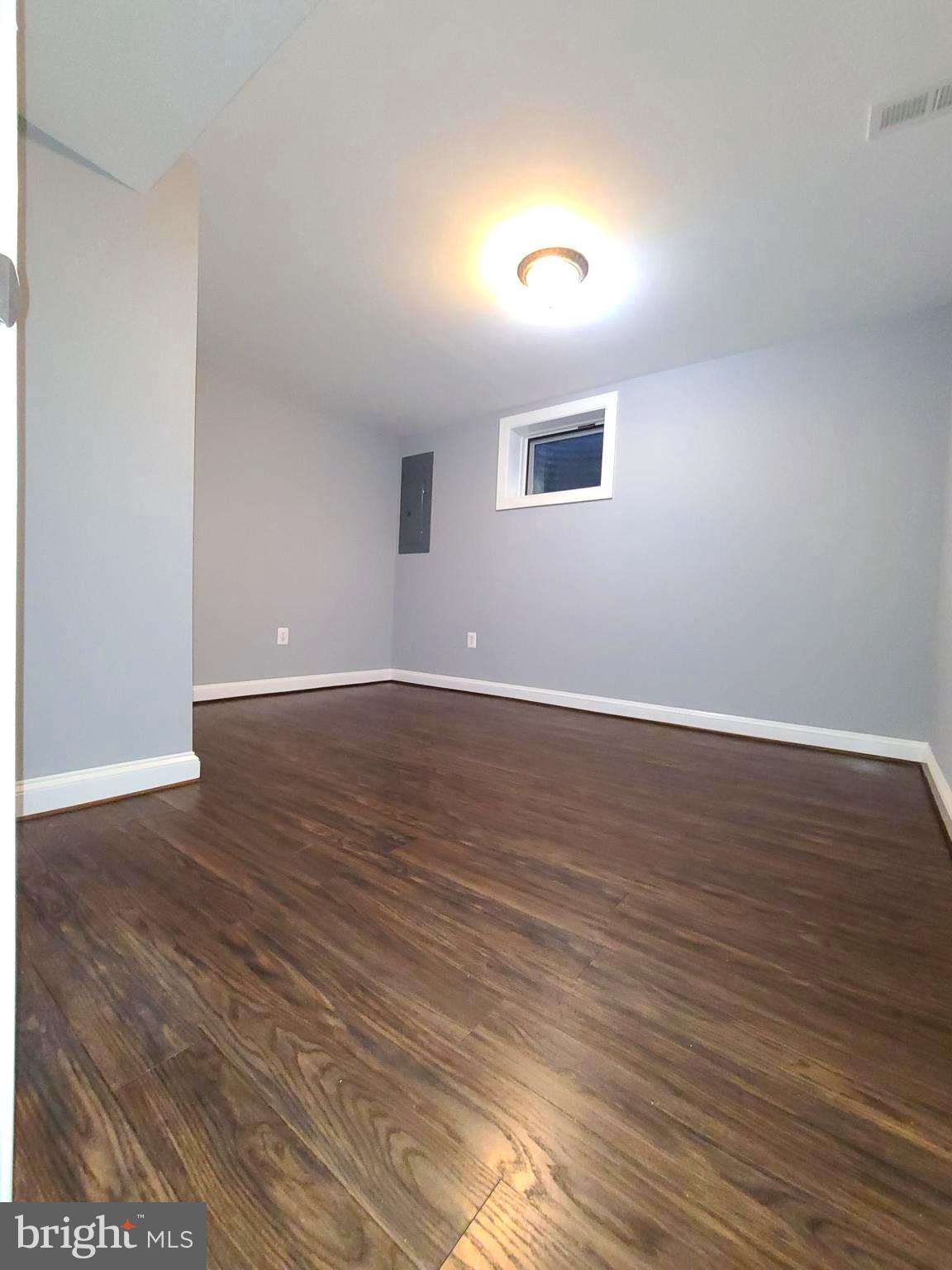 WEAVERS KNOLL - Residential