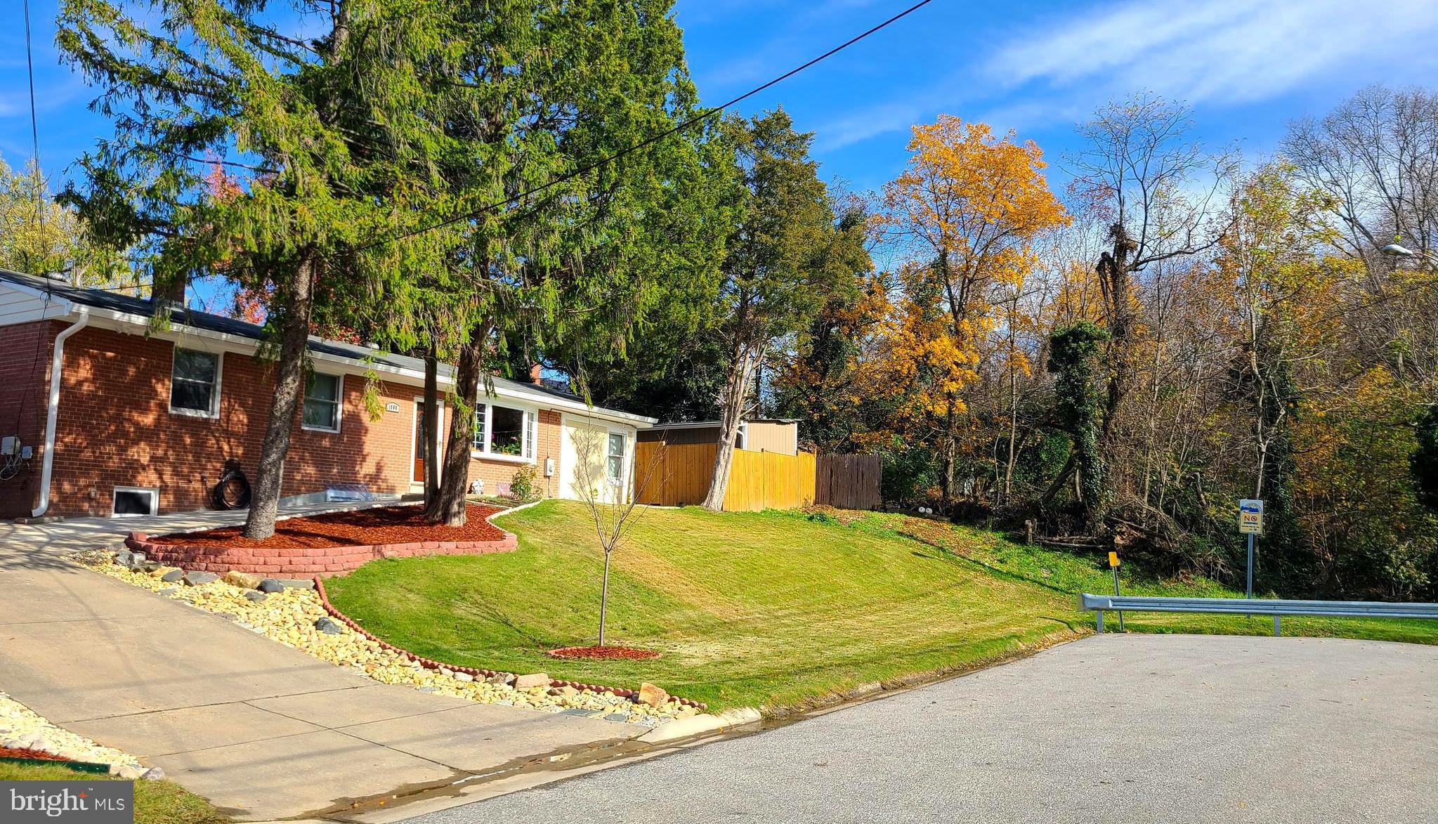 WEAVERS KNOLL - Residential