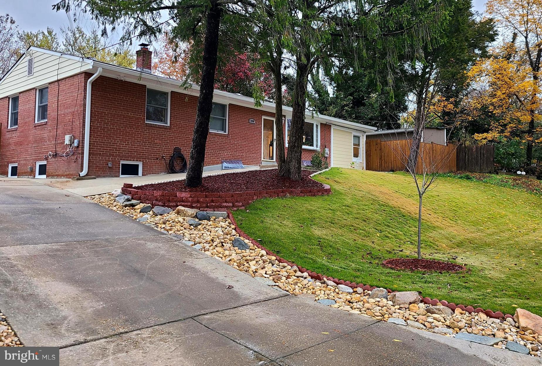 WEAVERS KNOLL - Residential