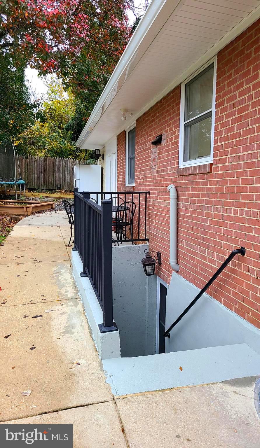 WEAVERS KNOLL - Residential