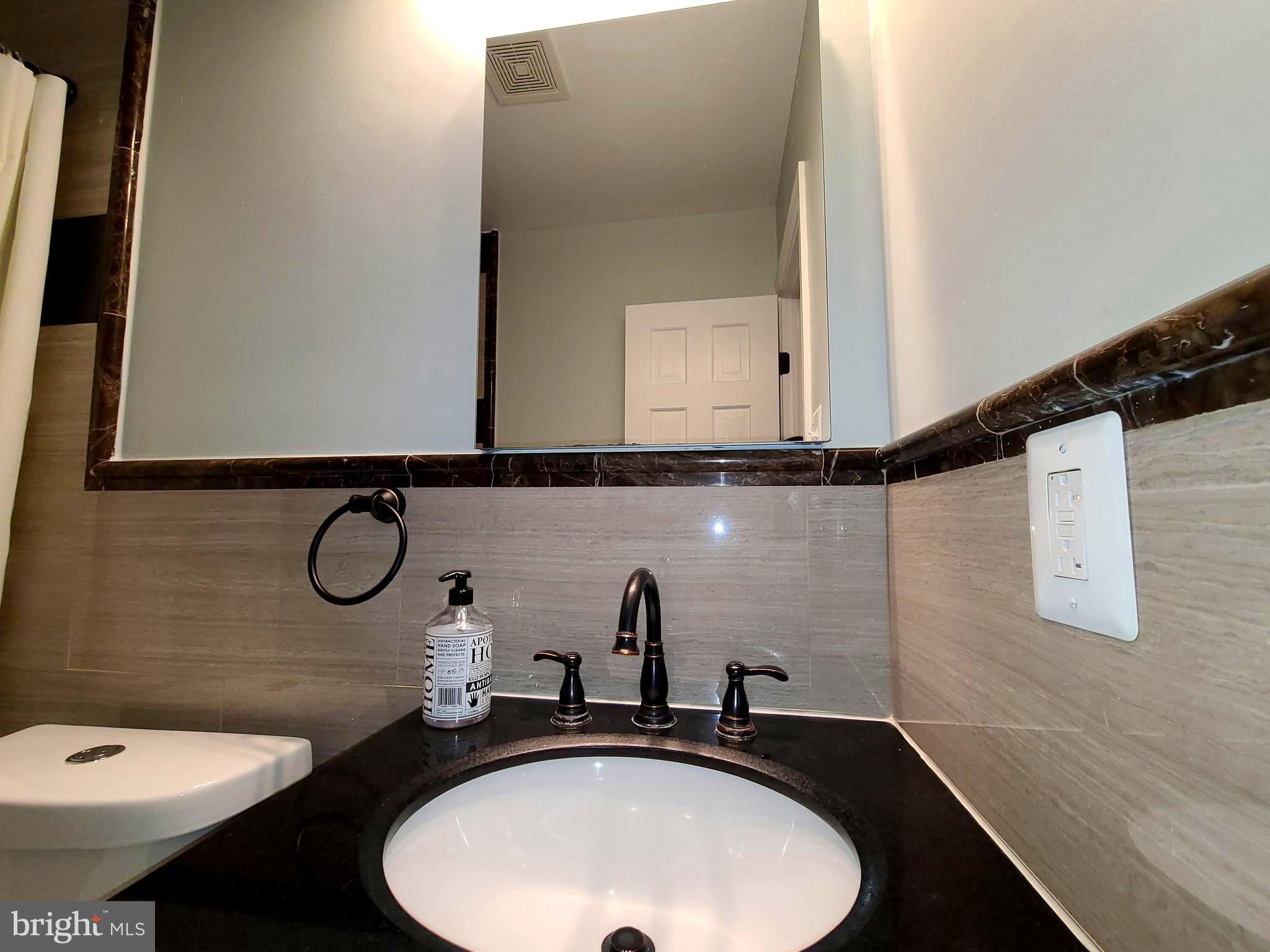 WEAVERS KNOLL - Residential