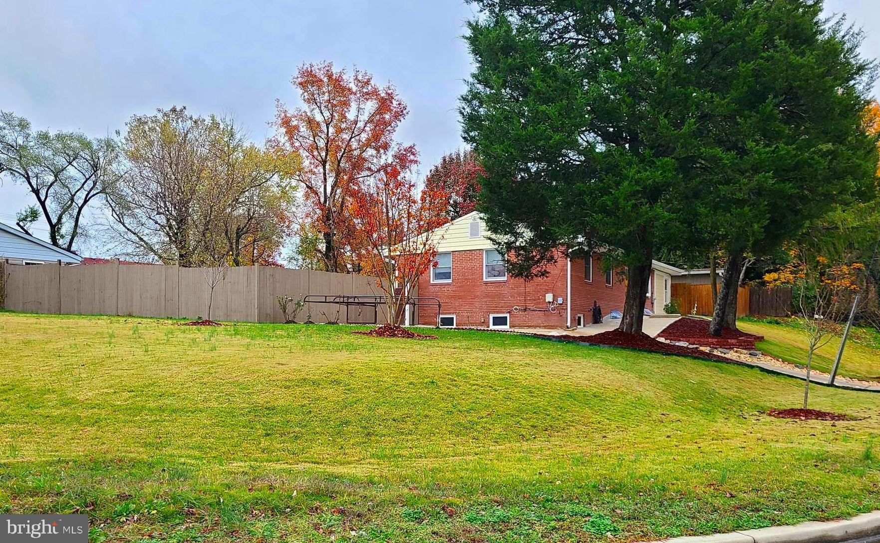 WEAVERS KNOLL - Residential