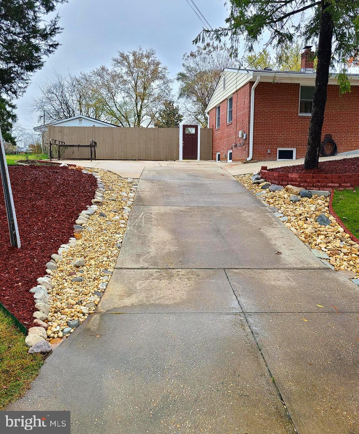 WEAVERS KNOLL - Residential