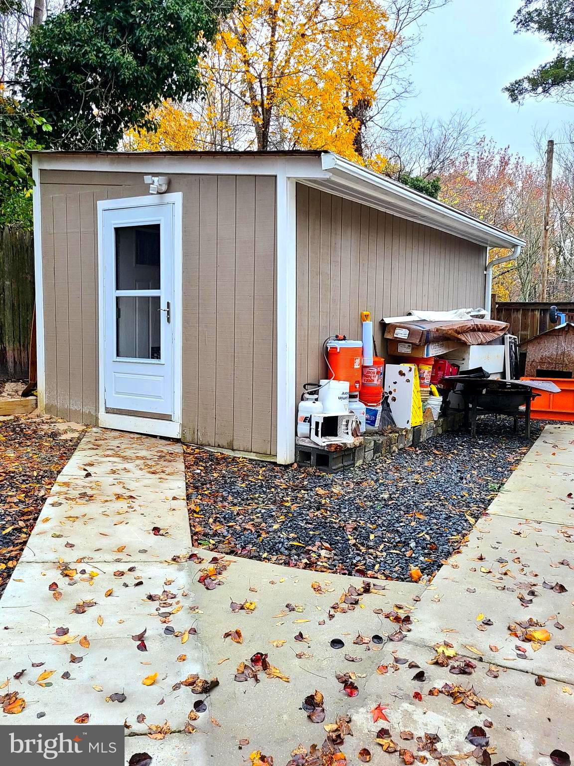 WEAVERS KNOLL - Residential