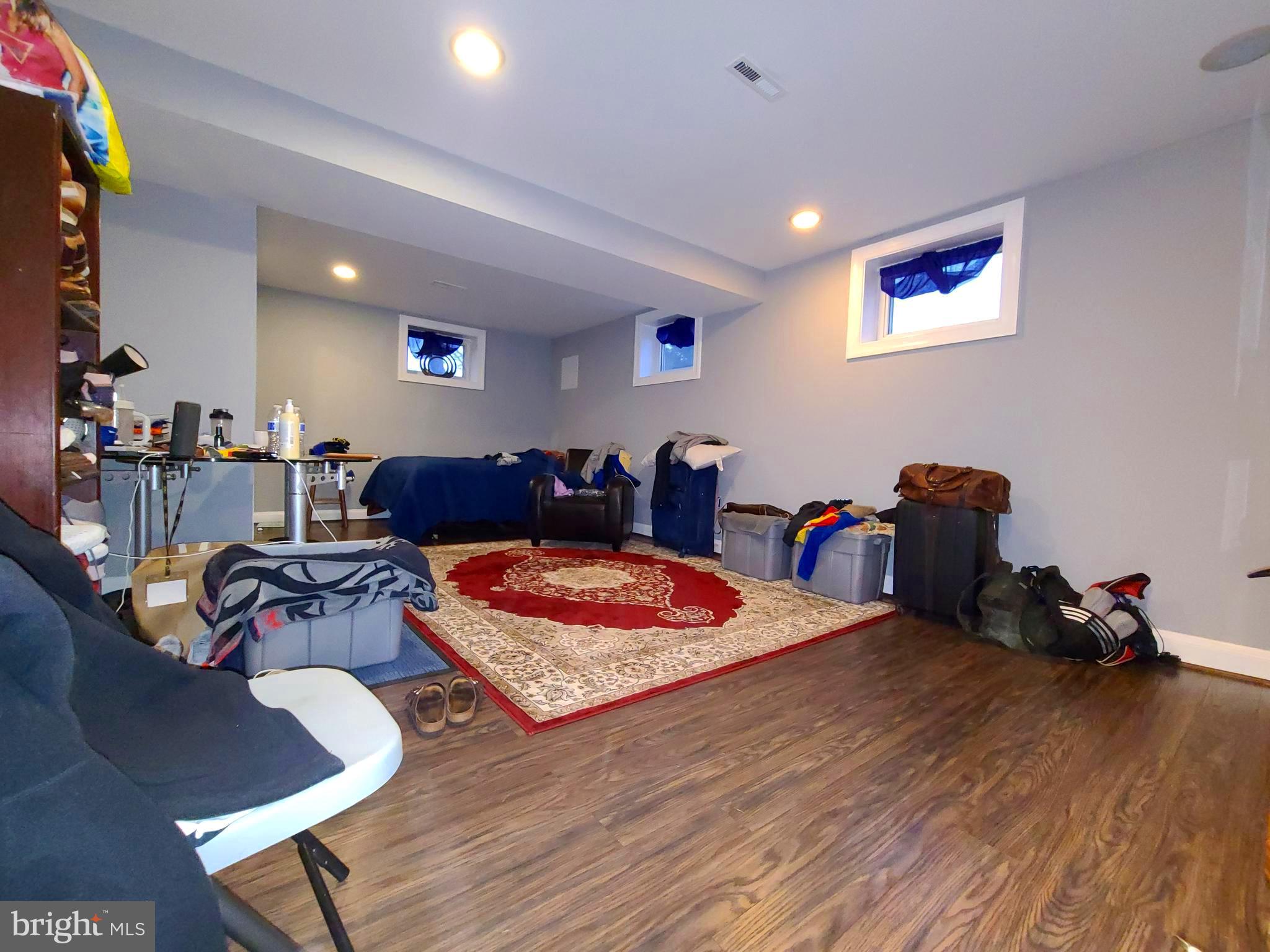 WEAVERS KNOLL - Residential