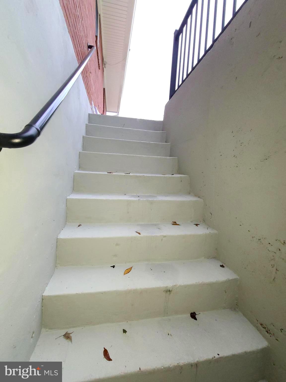 WEAVERS KNOLL - Residential