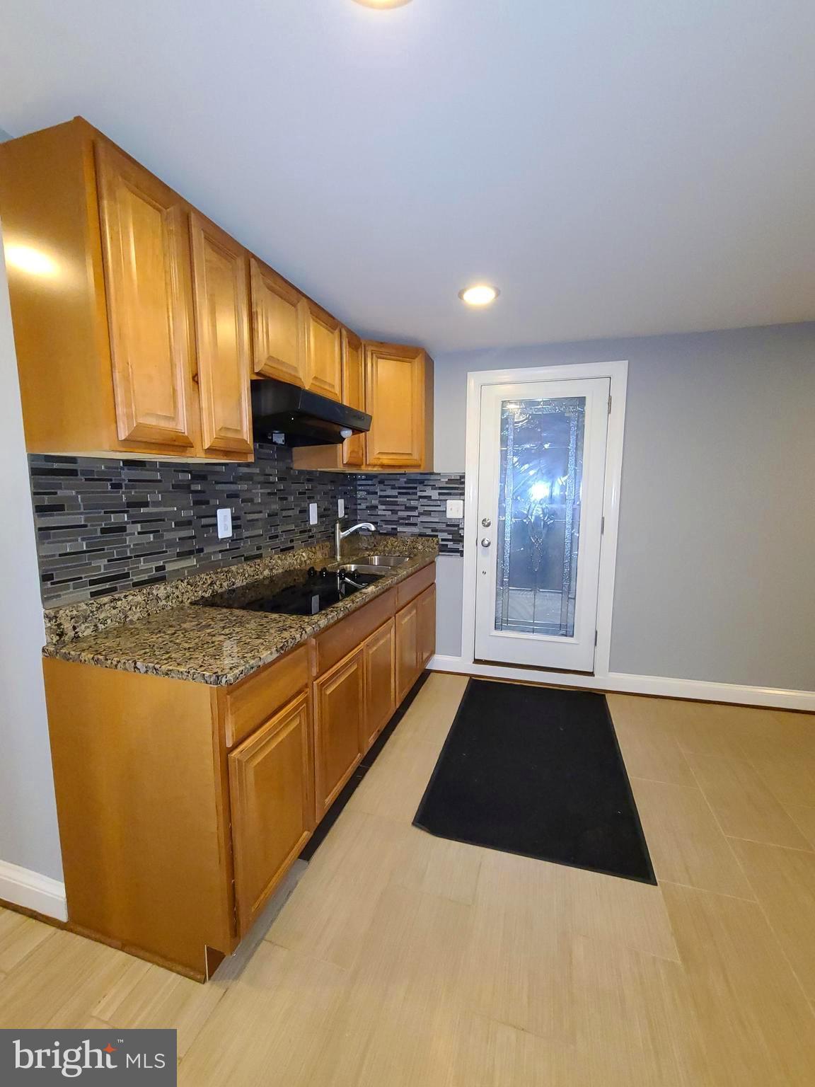 WEAVERS KNOLL - Residential