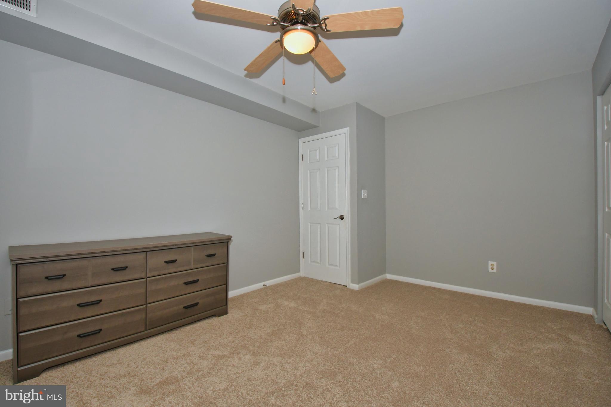 WARREN LODGE - Residential