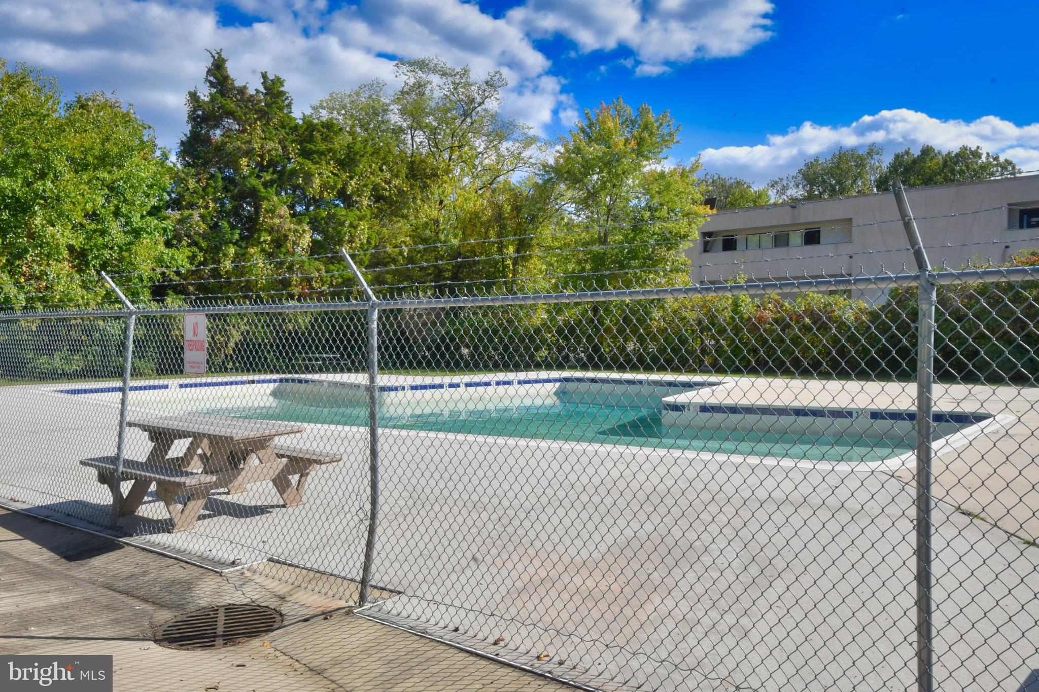 WARREN LODGE - Residential