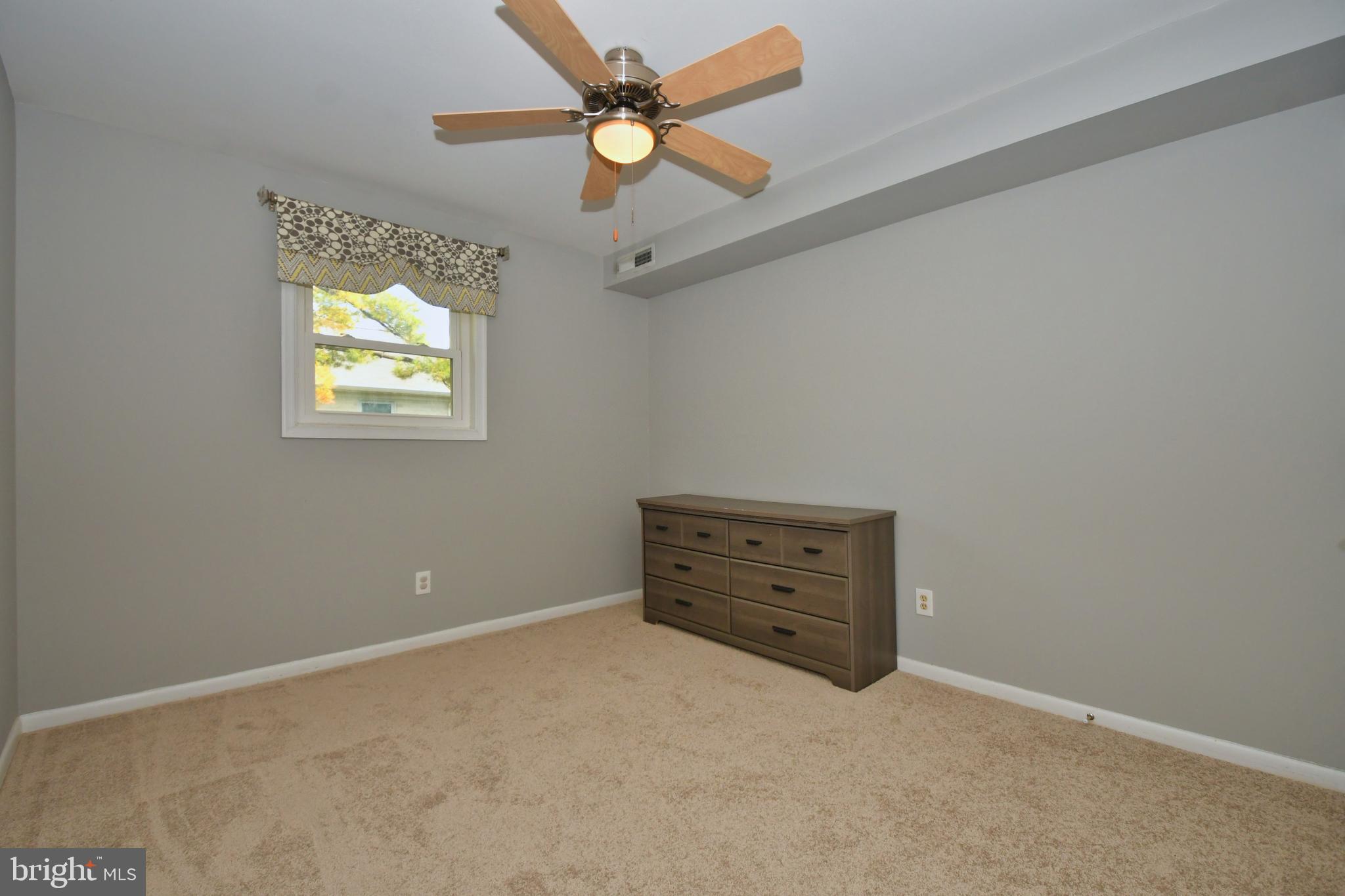 WARREN LODGE - Residential