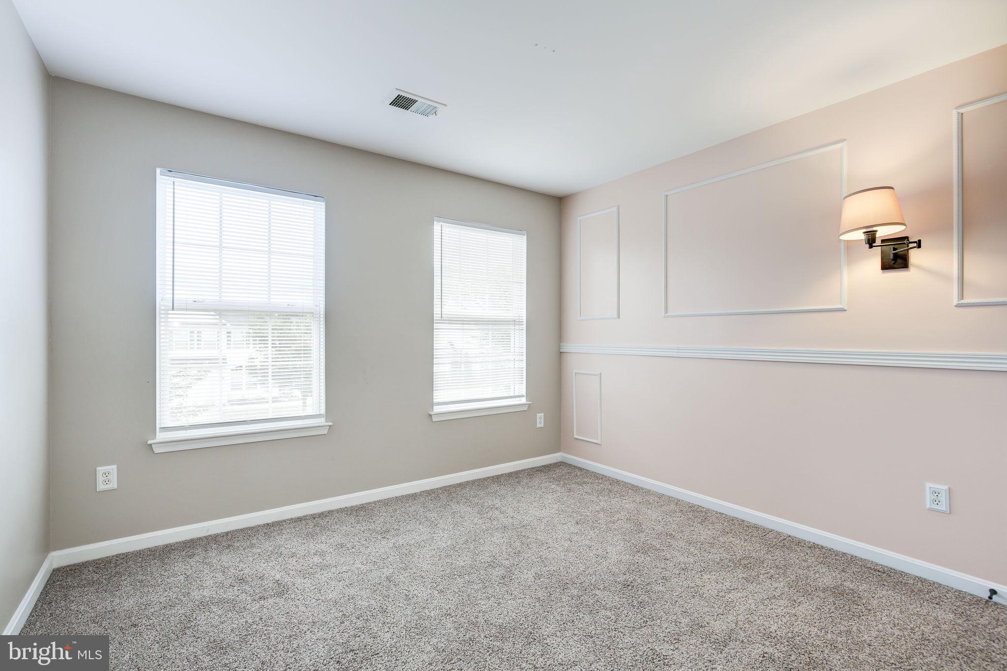 KENSINGTON VILLAS - Residential Lease