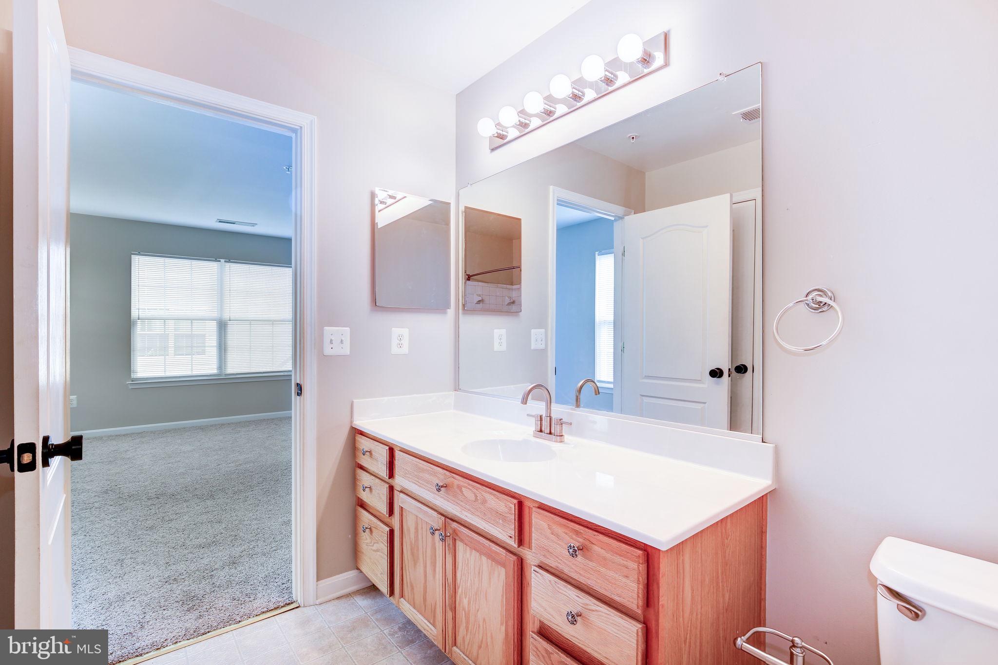 KENSINGTON VILLAS - Residential Lease