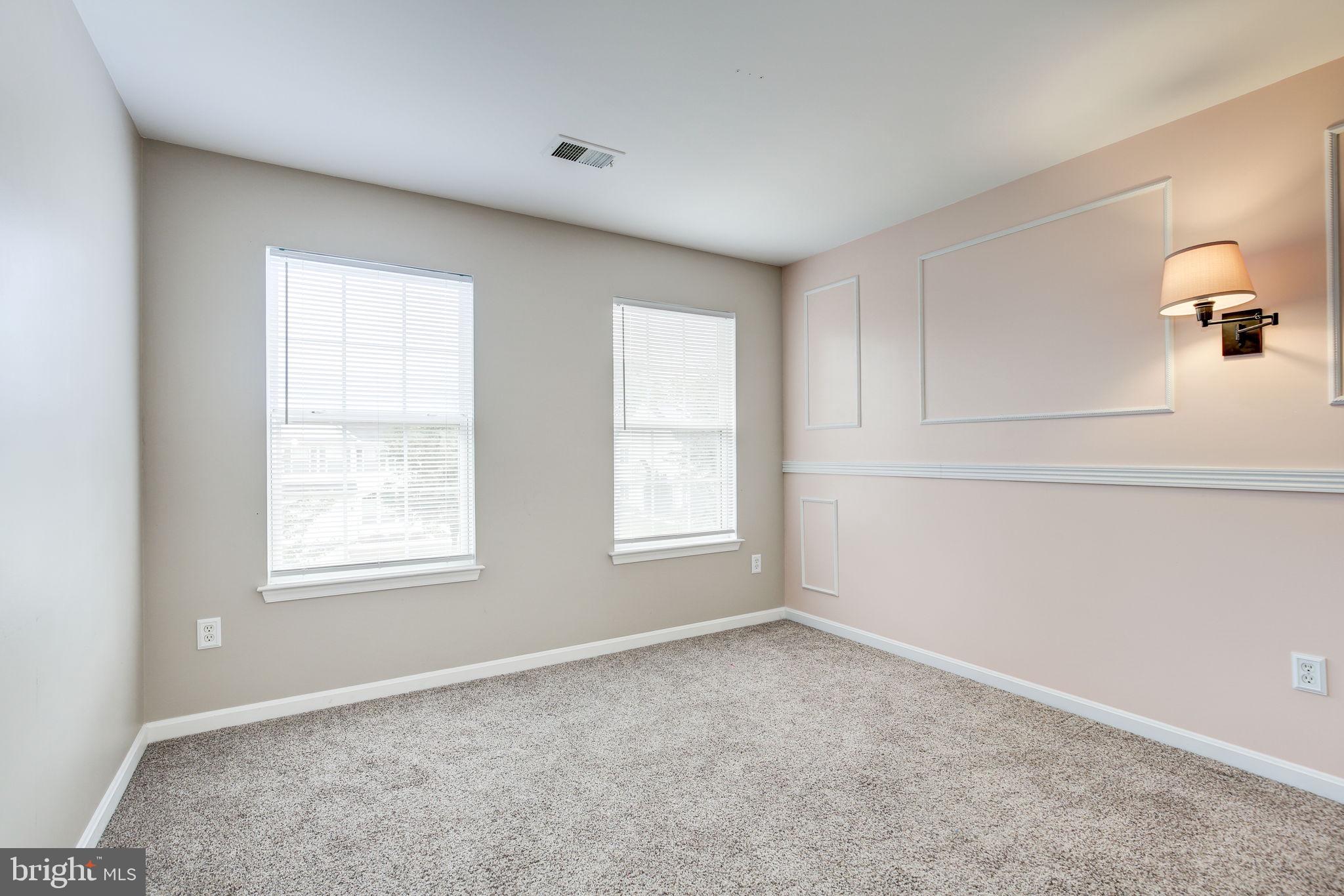 KENSINGTON VILLAS - Residential Lease