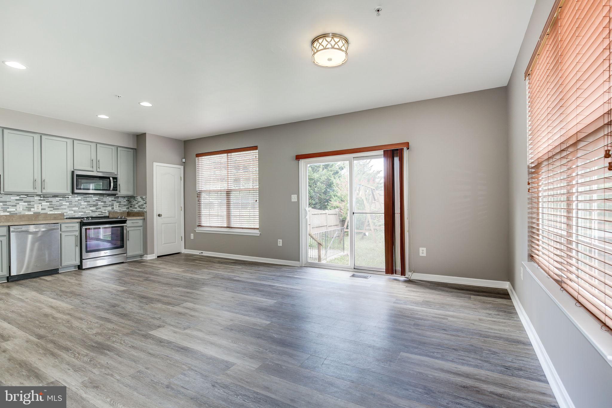 KENSINGTON VILLAS - Residential Lease