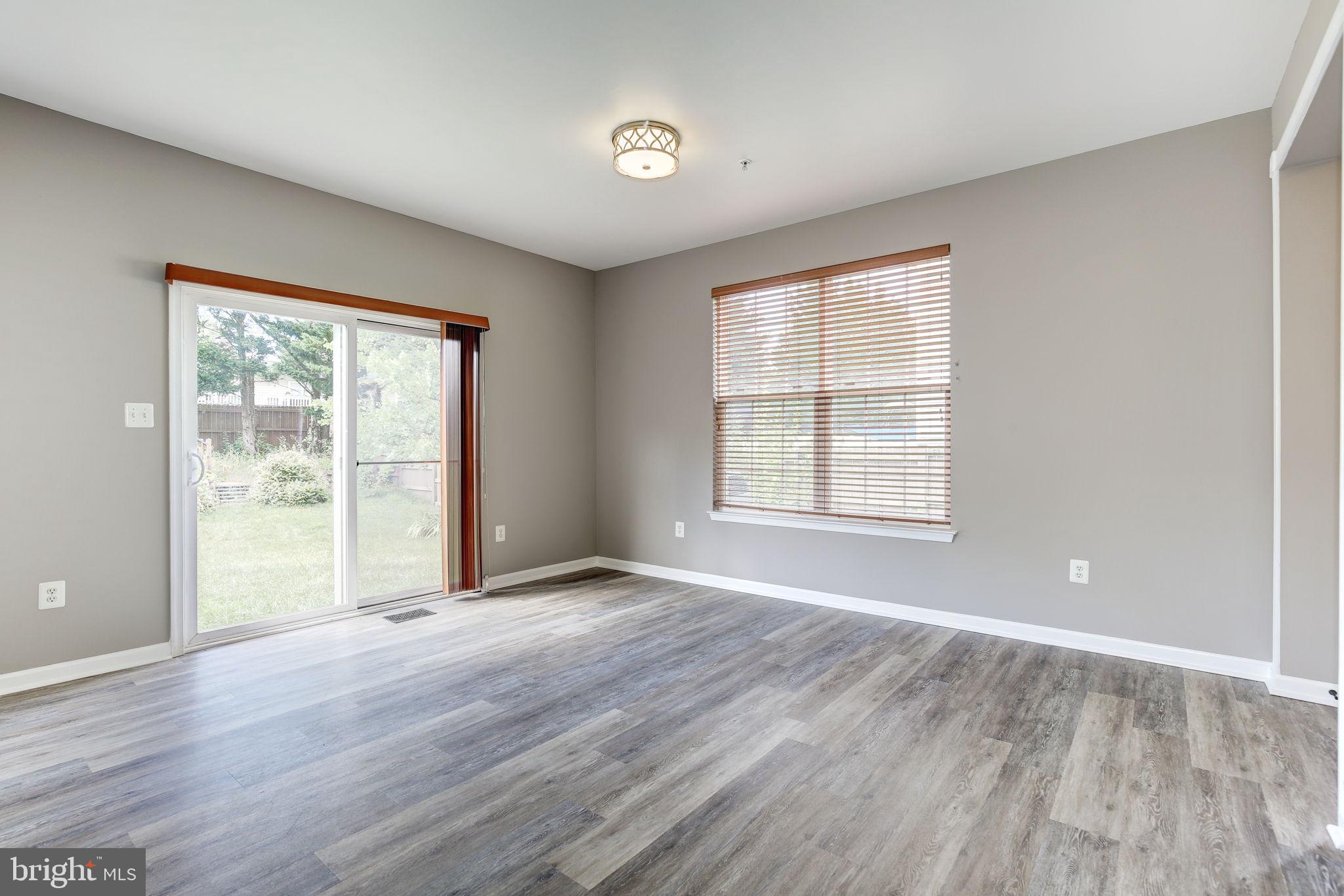 KENSINGTON VILLAS - Residential Lease