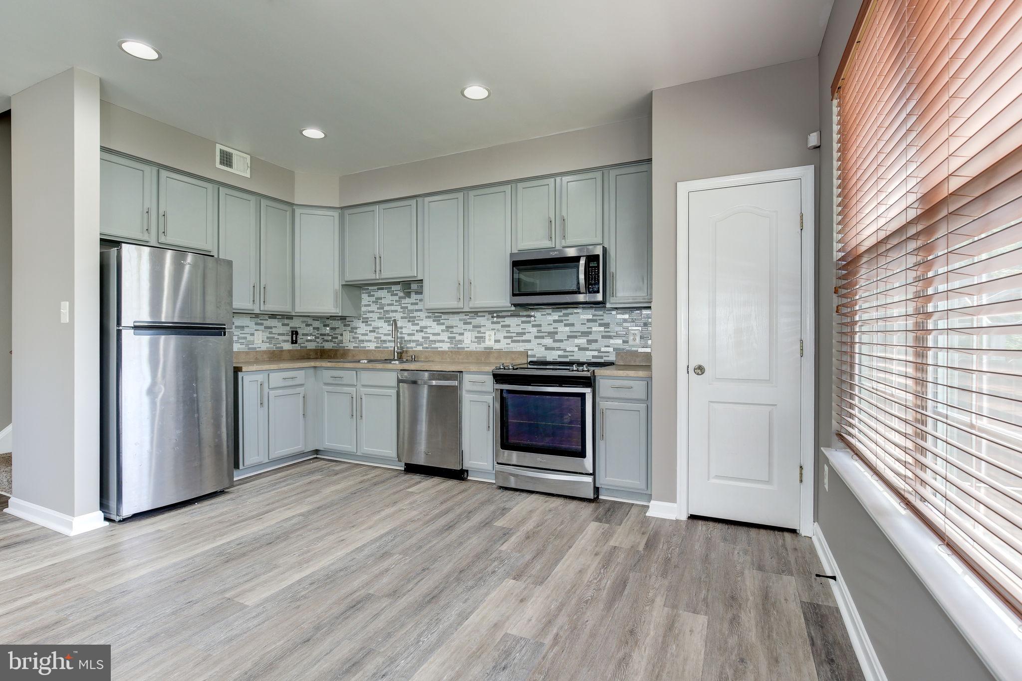 KENSINGTON VILLAS - Residential Lease