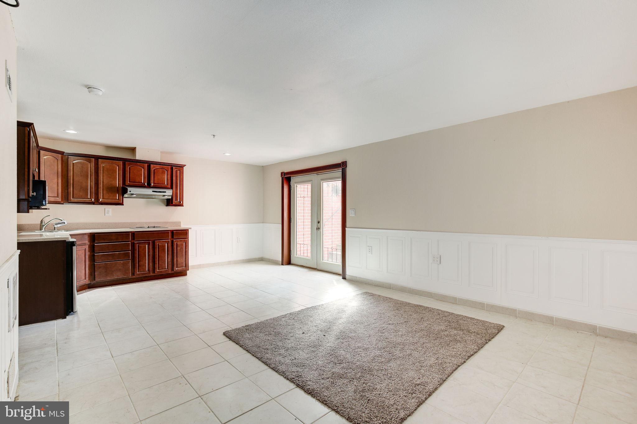 KENSINGTON VILLAS - Residential Lease