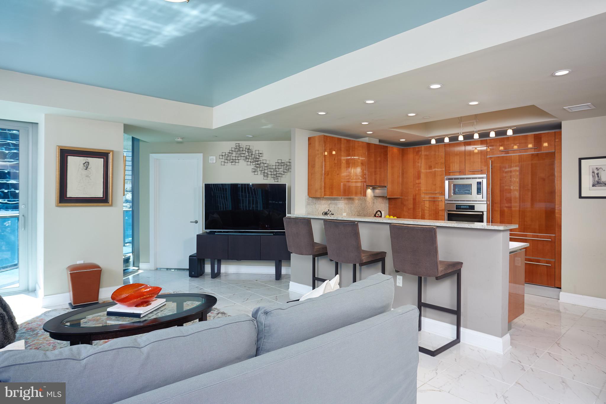 TURNBERRY TOWER - Residential Lease