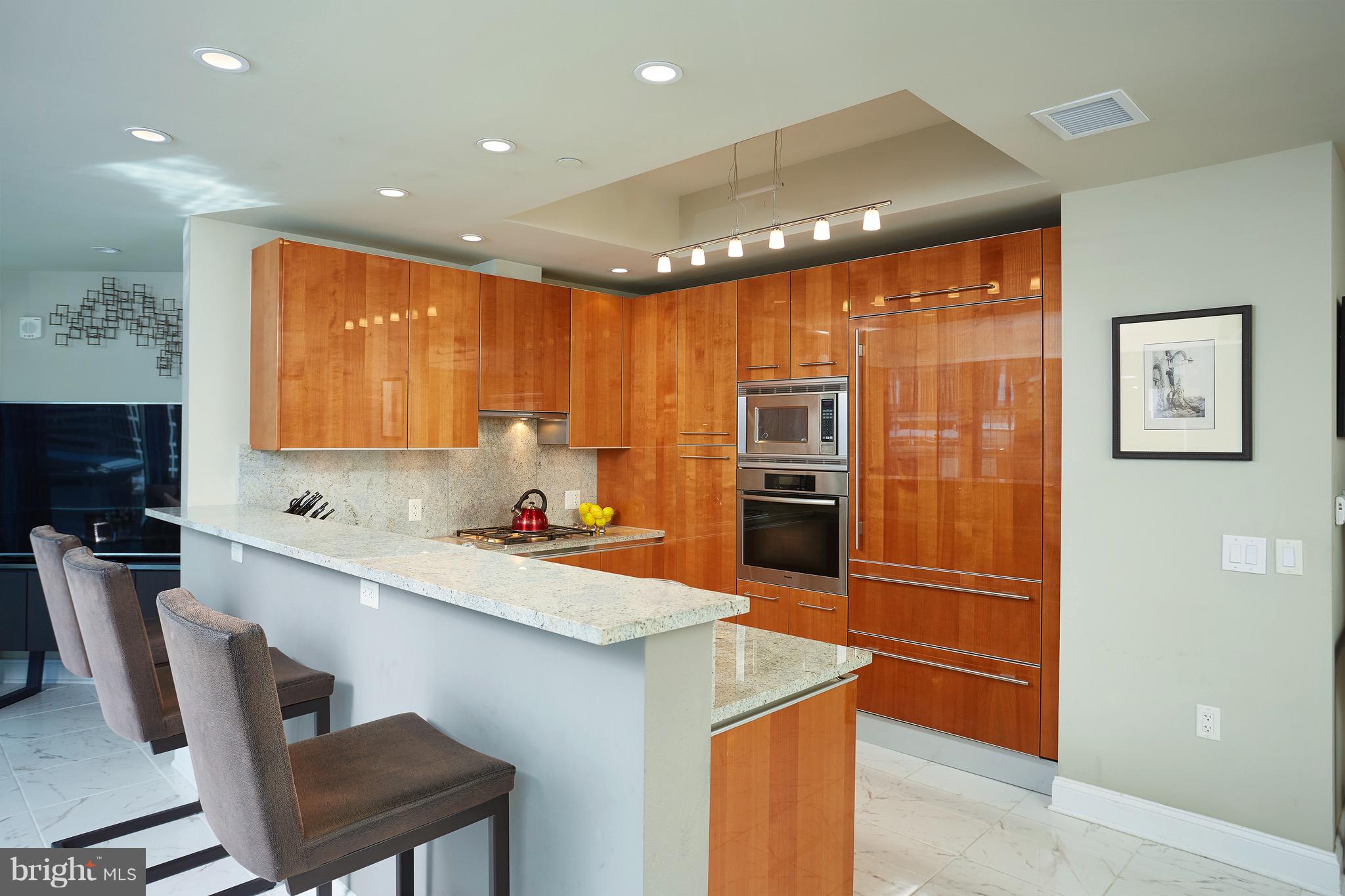 TURNBERRY TOWER - Residential Lease