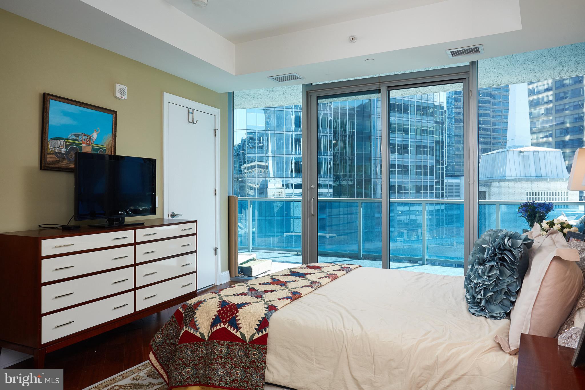 TURNBERRY TOWER - Residential Lease