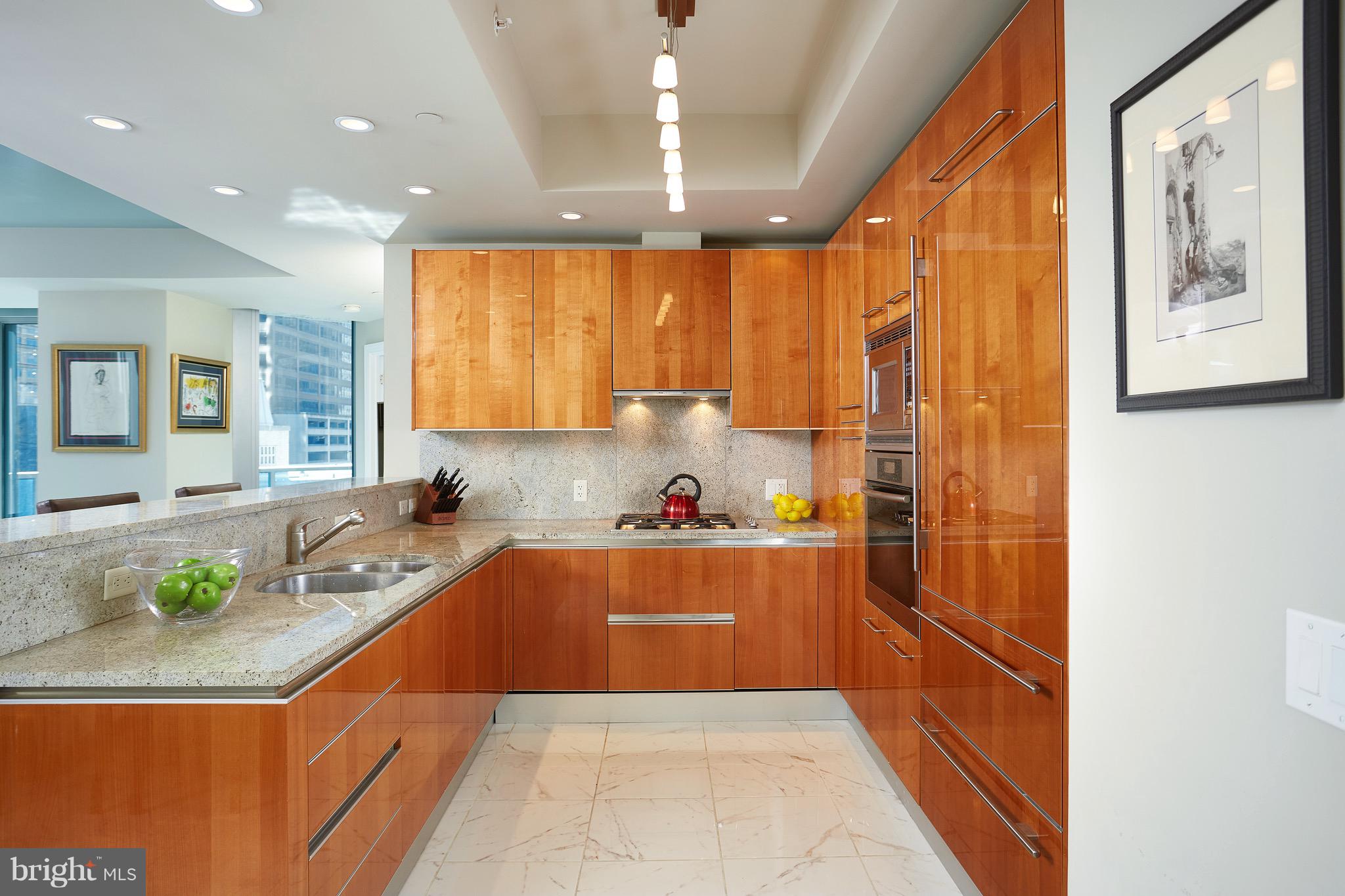 TURNBERRY TOWER - Residential Lease