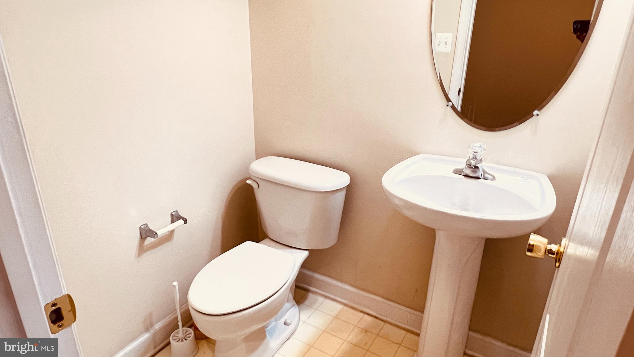 HIGHLANDS AT CLARKSBURG - Residential Lease