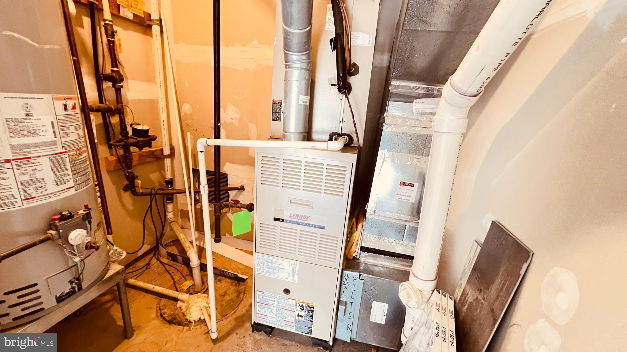 HIGHLANDS AT CLARKSBURG - Residential Lease