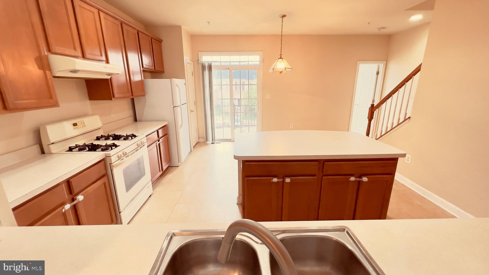 HIGHLANDS AT CLARKSBURG - Residential Lease