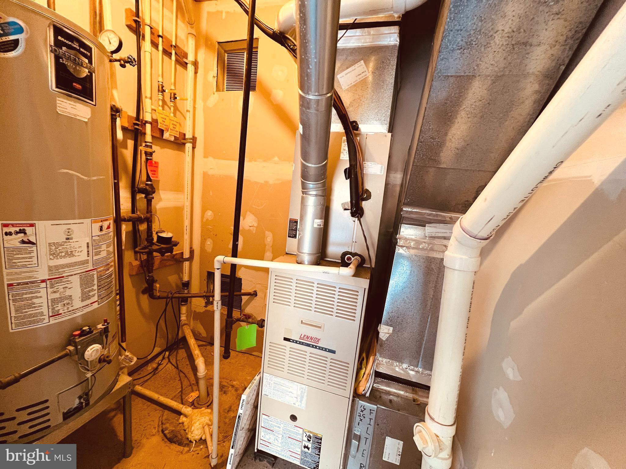 HIGHLANDS AT CLARKSBURG - Residential Lease