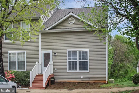 112 Greenwich Court, Charlottesville, VA MLS: VAAB2000948