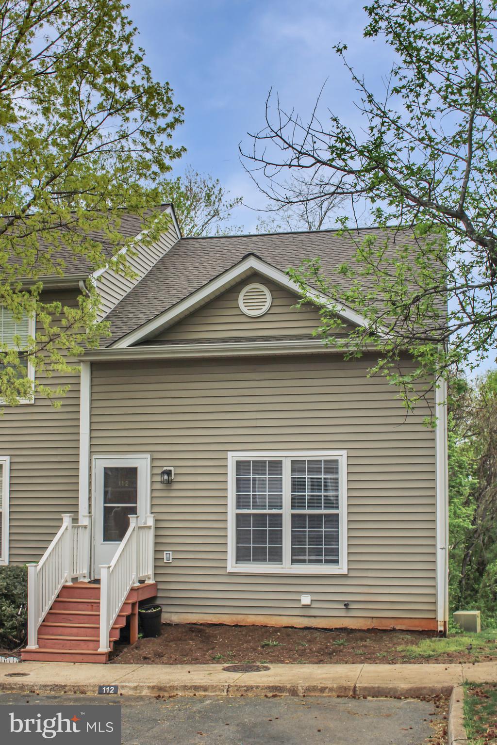 BELMONT - Residential Lease