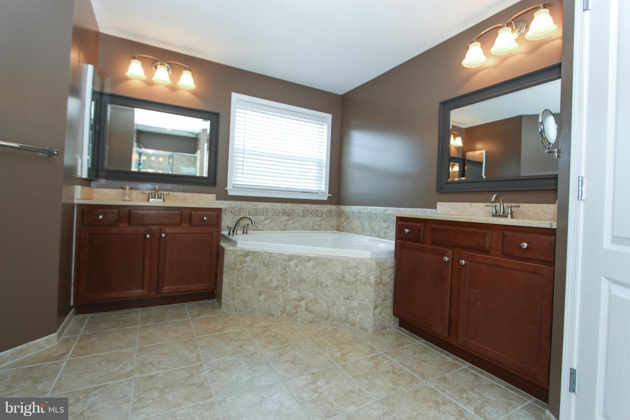 STONE RIDGE SOUTH - Residential