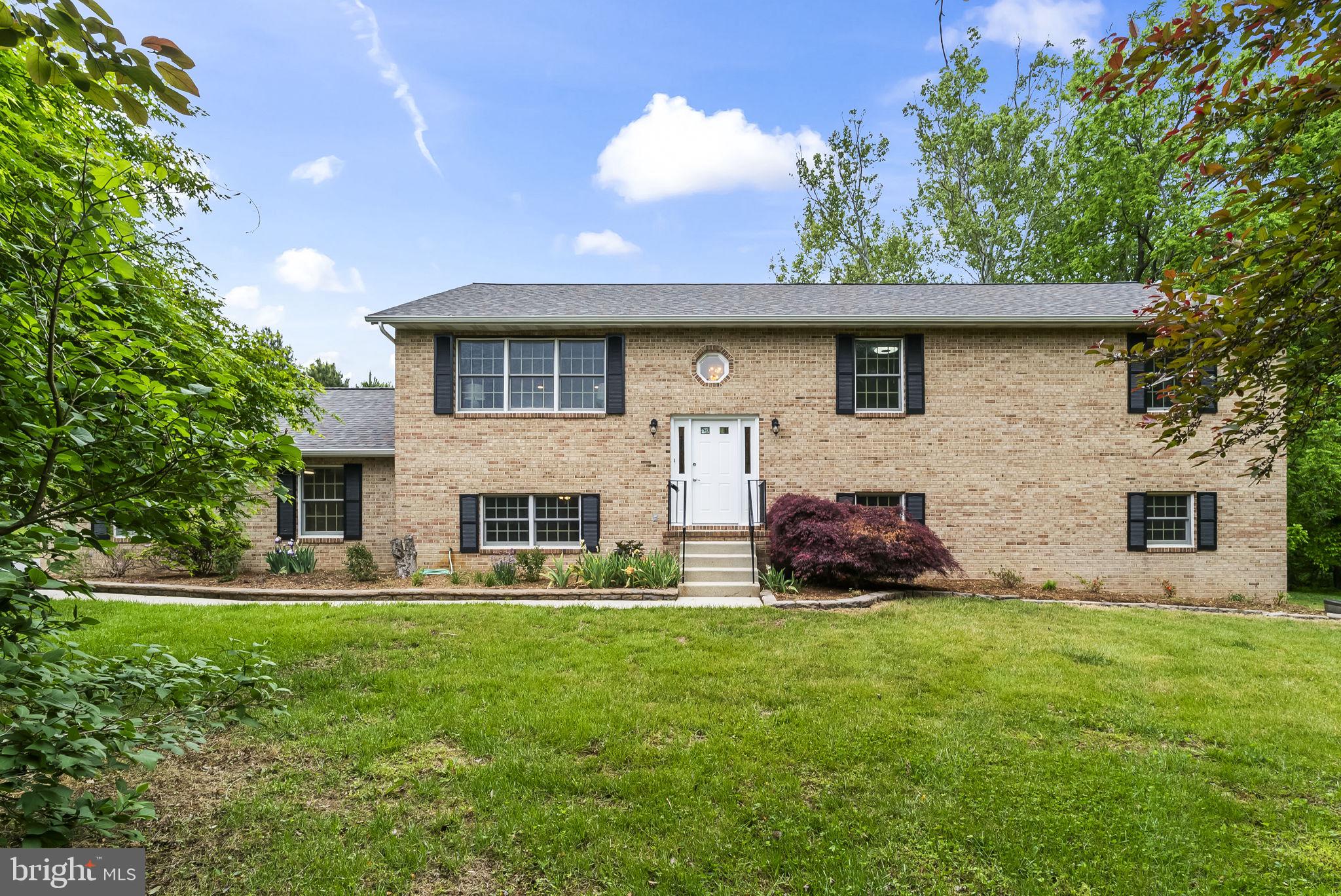 MEADOW OAKS - Residential