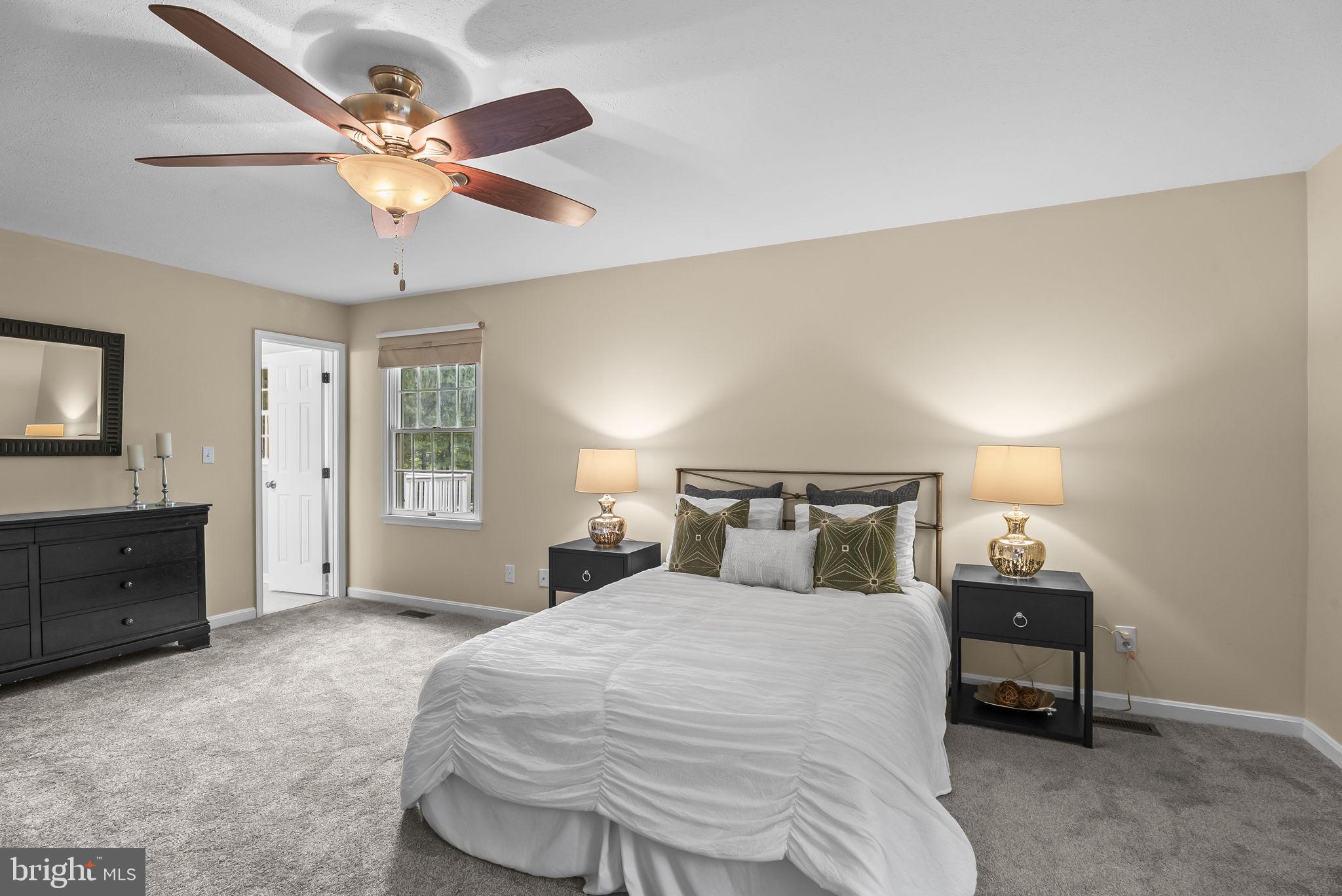 MEADOW OAKS - Residential