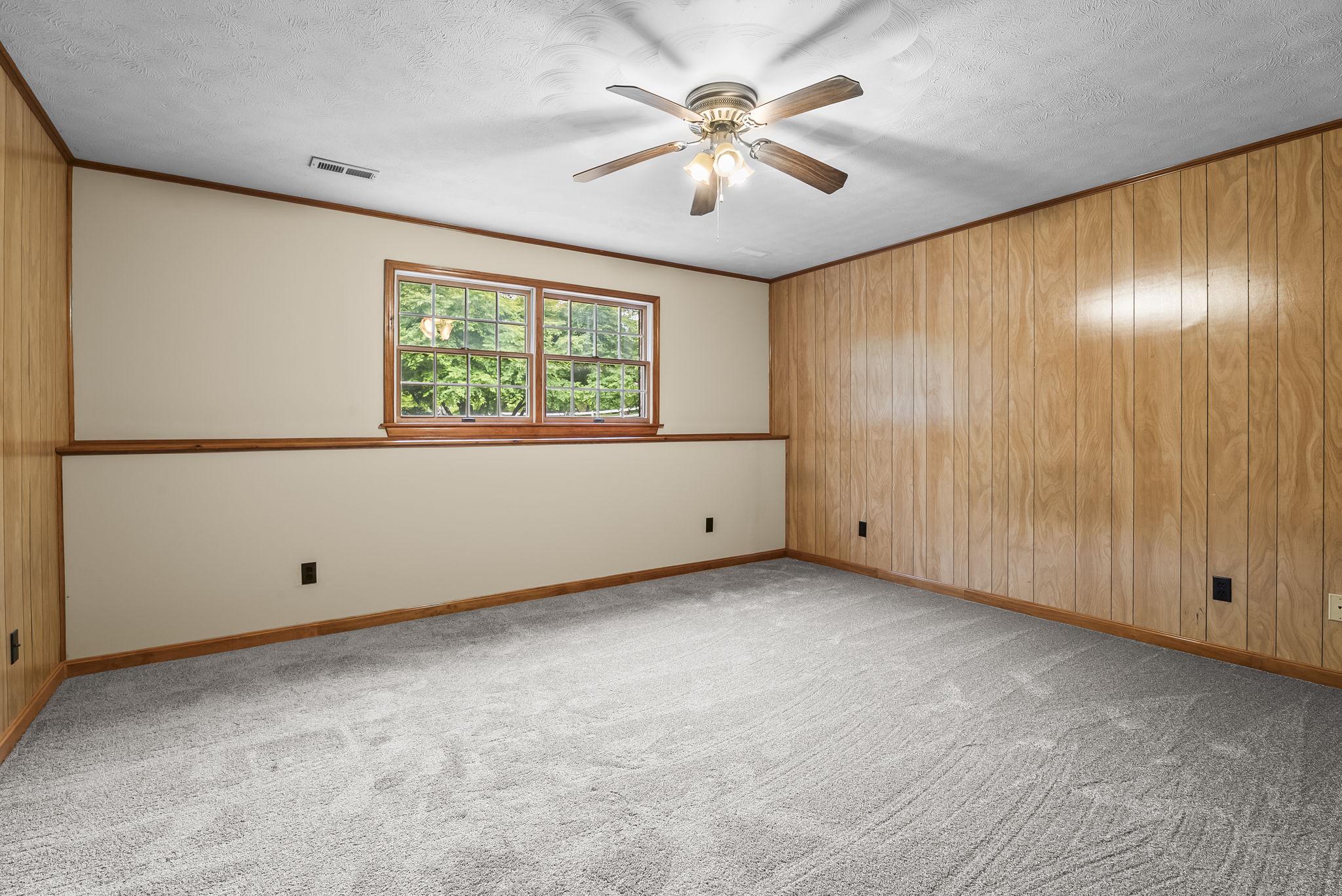 MEADOW OAKS - Residential