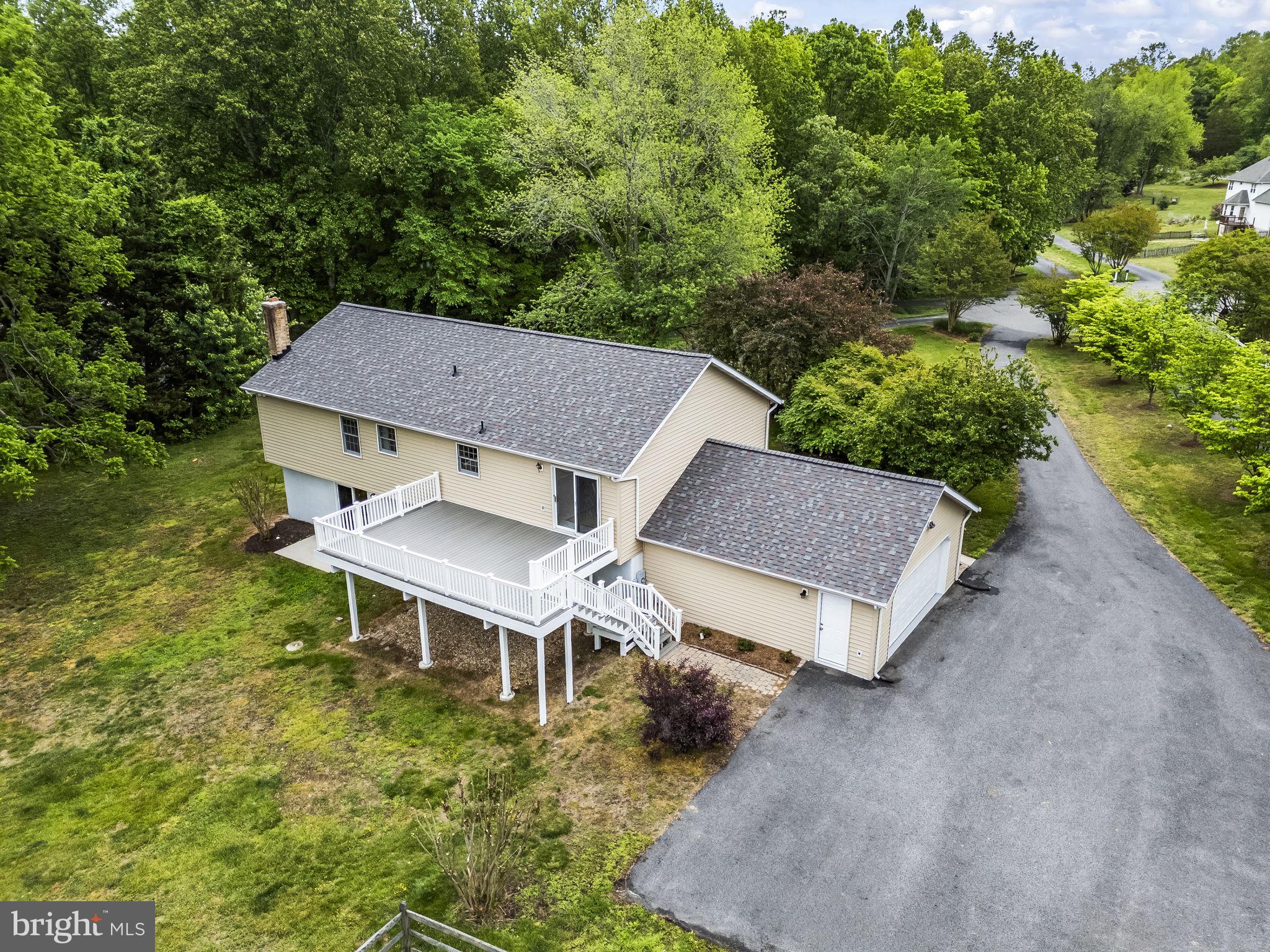 MEADOW OAKS - Residential