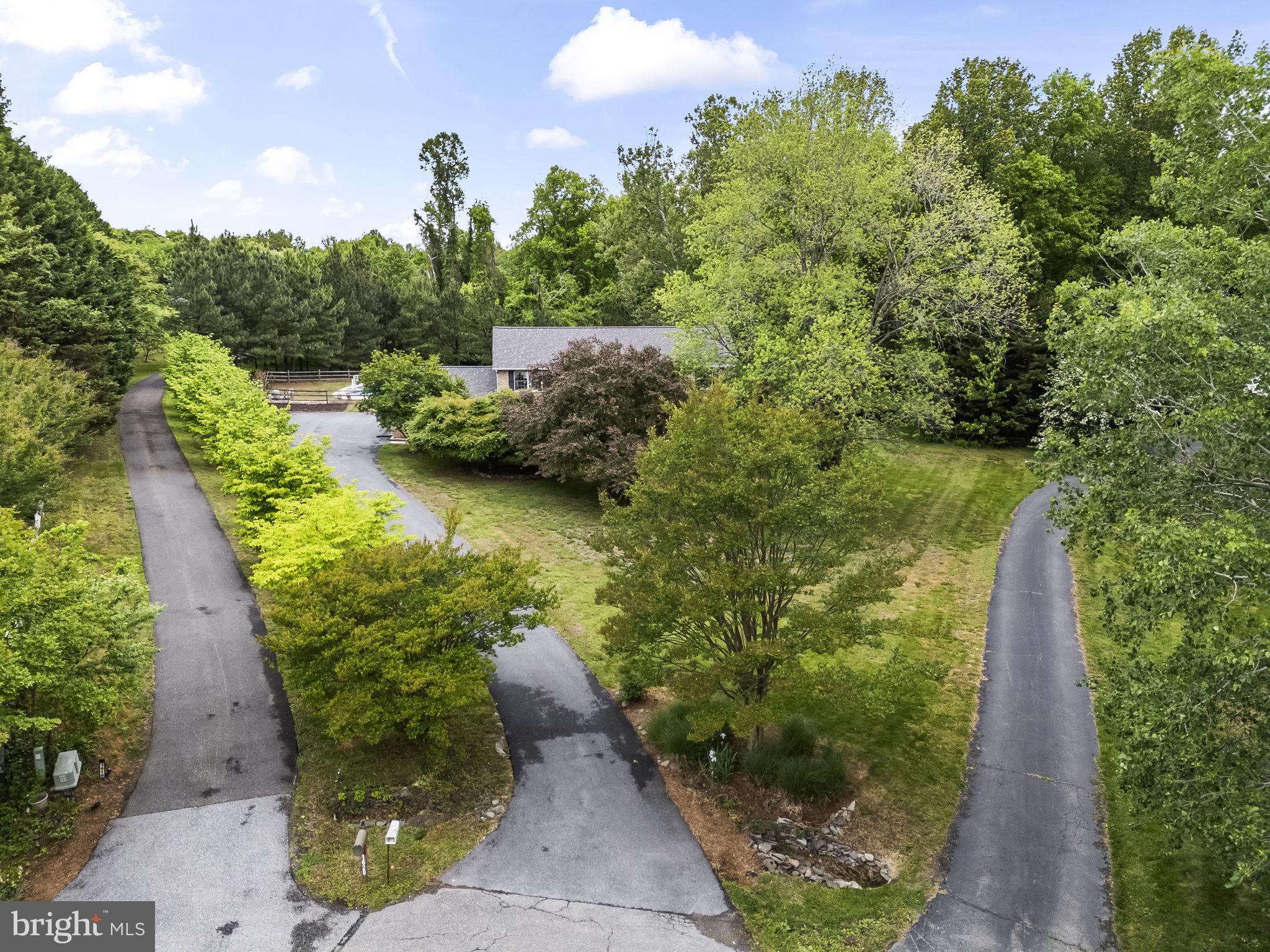 MEADOW OAKS - Residential