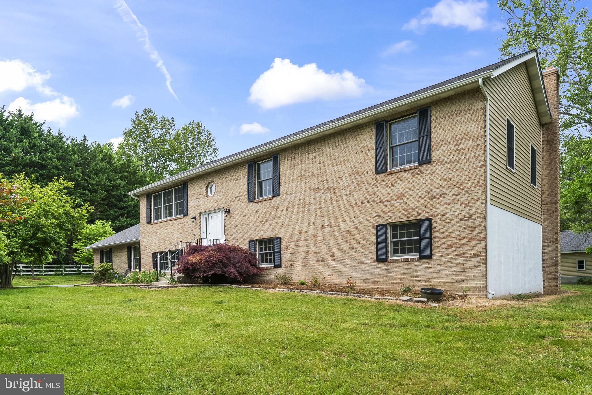 MEADOW OAKS - Residential