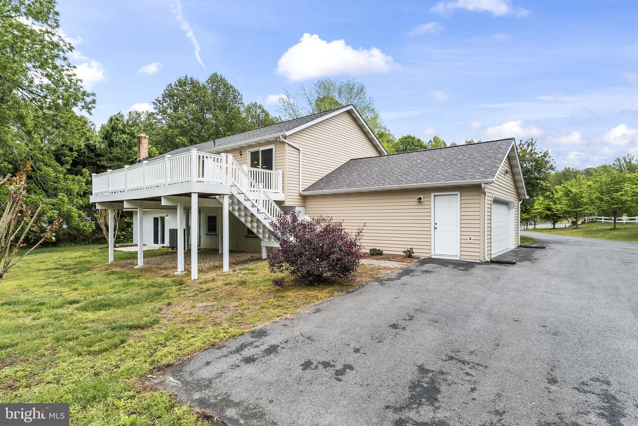 MEADOW OAKS - Residential