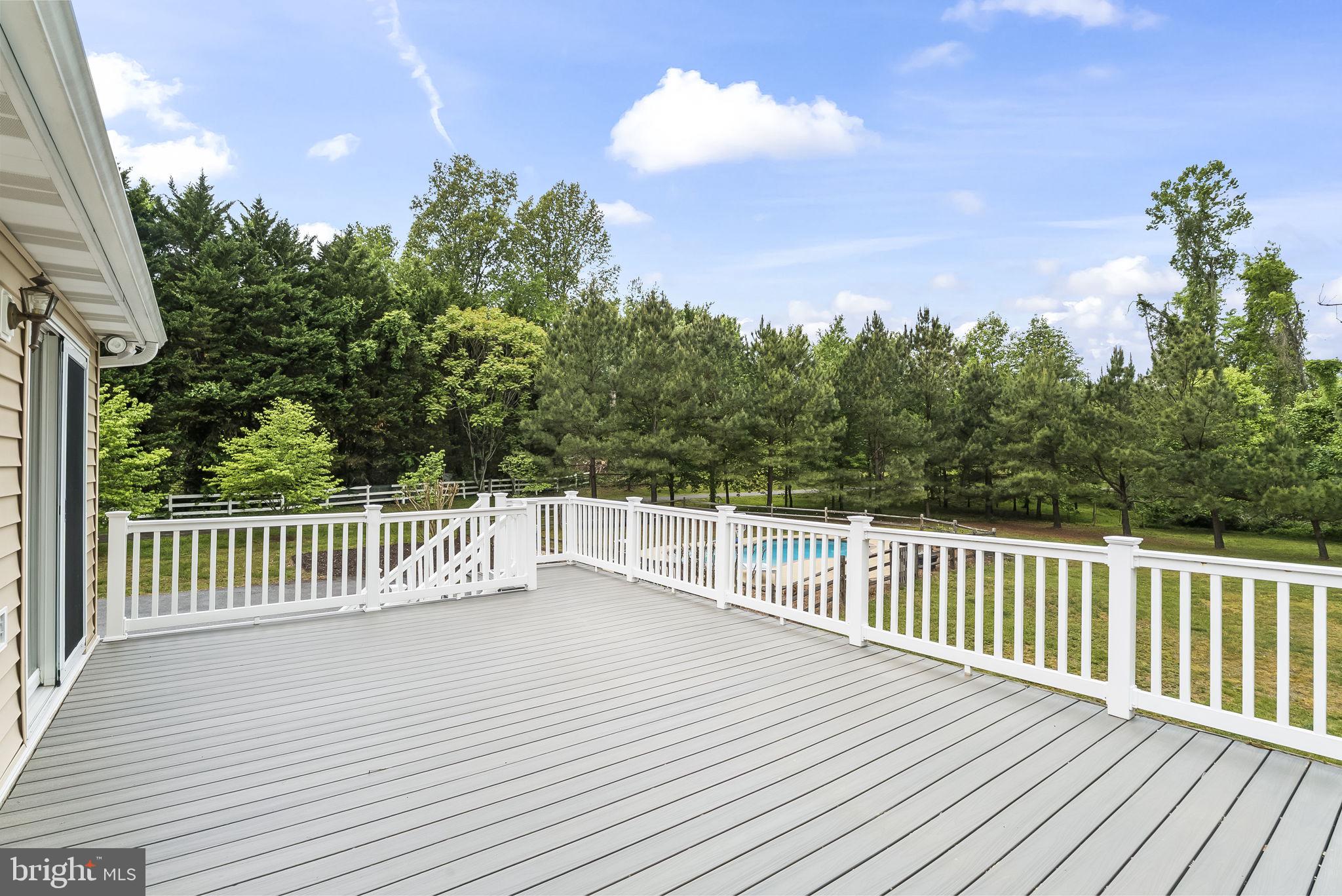 MEADOW OAKS - Residential