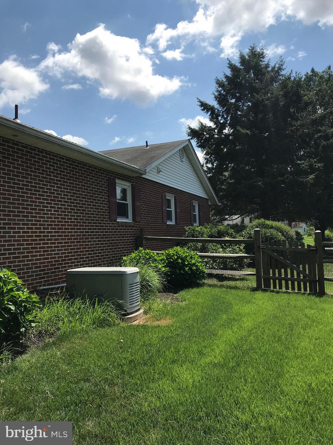 CLOVER HILL - Residential