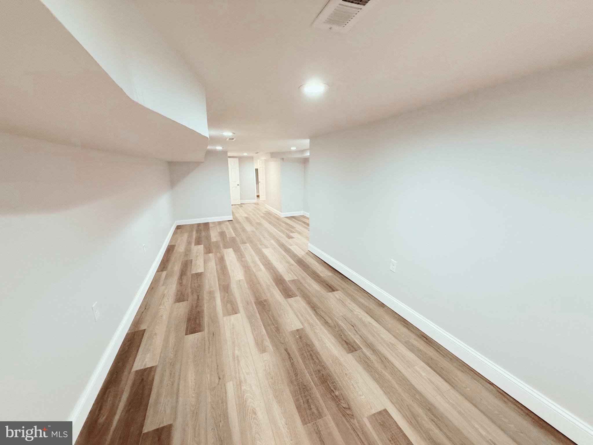 UPTON - Residential Lease