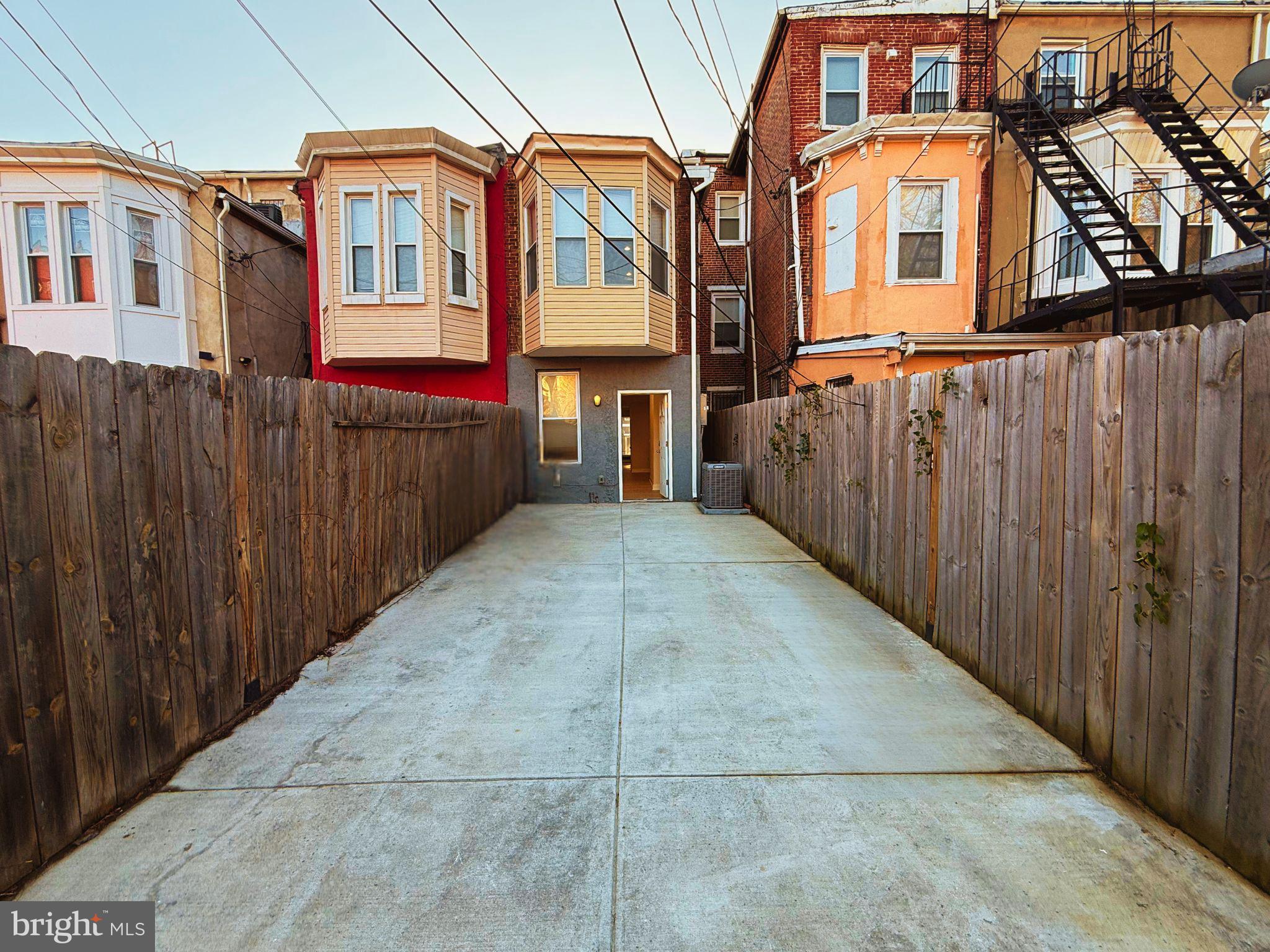 UPTON - Residential Lease