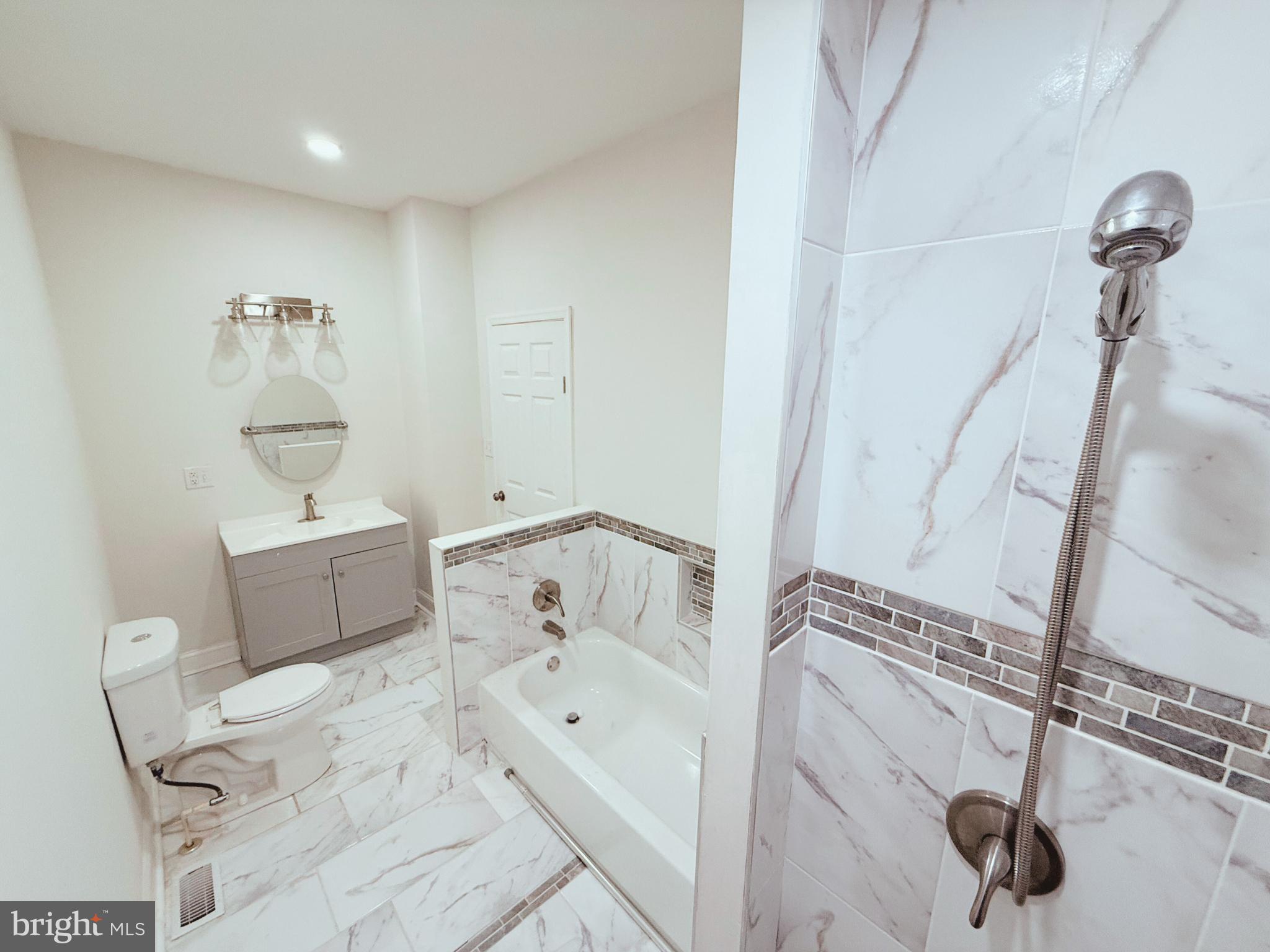 UPTON - Residential Lease