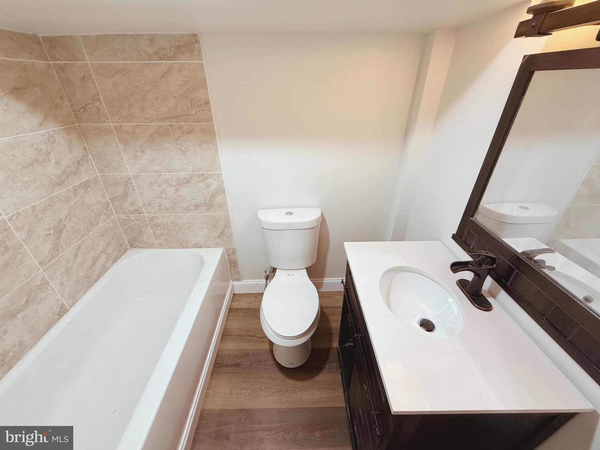 UPTON - Residential Lease