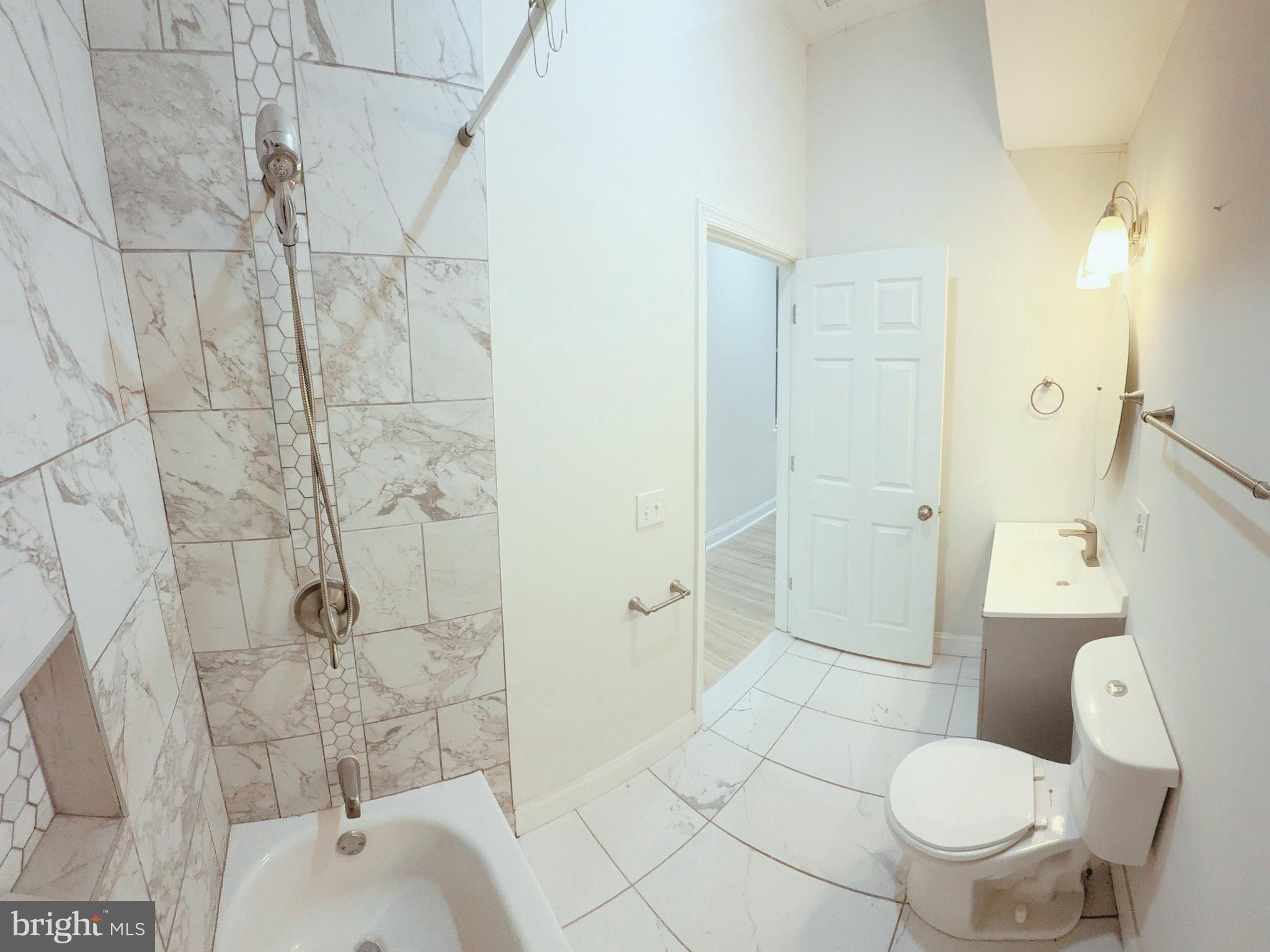 UPTON - Residential Lease