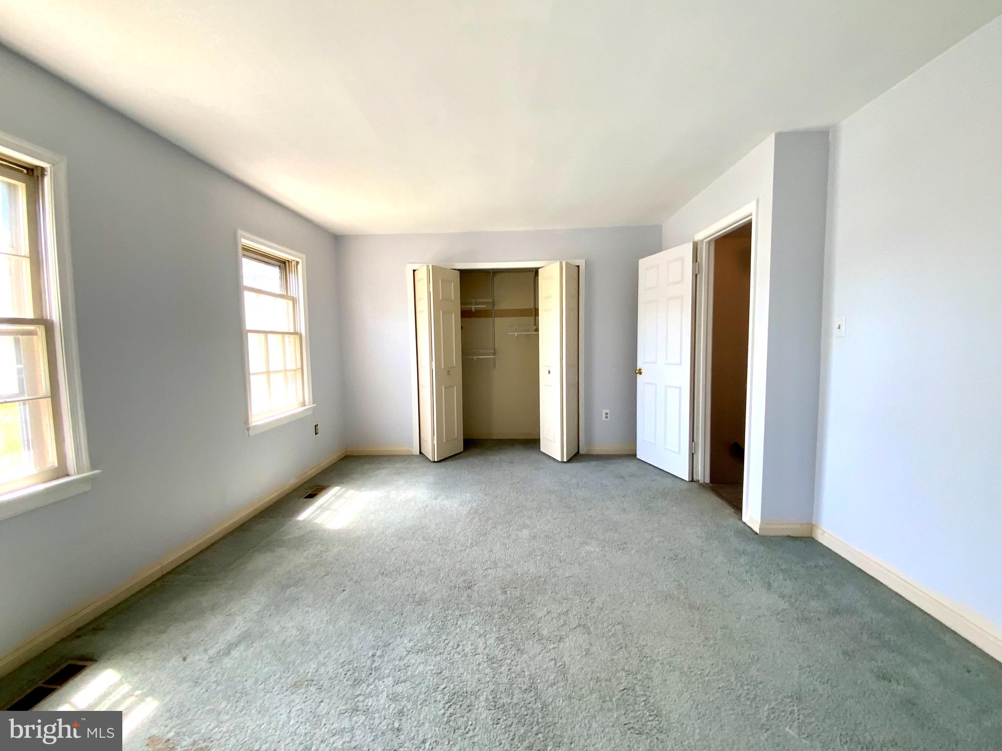 SARATOGA TOWNHOUSES - Residential