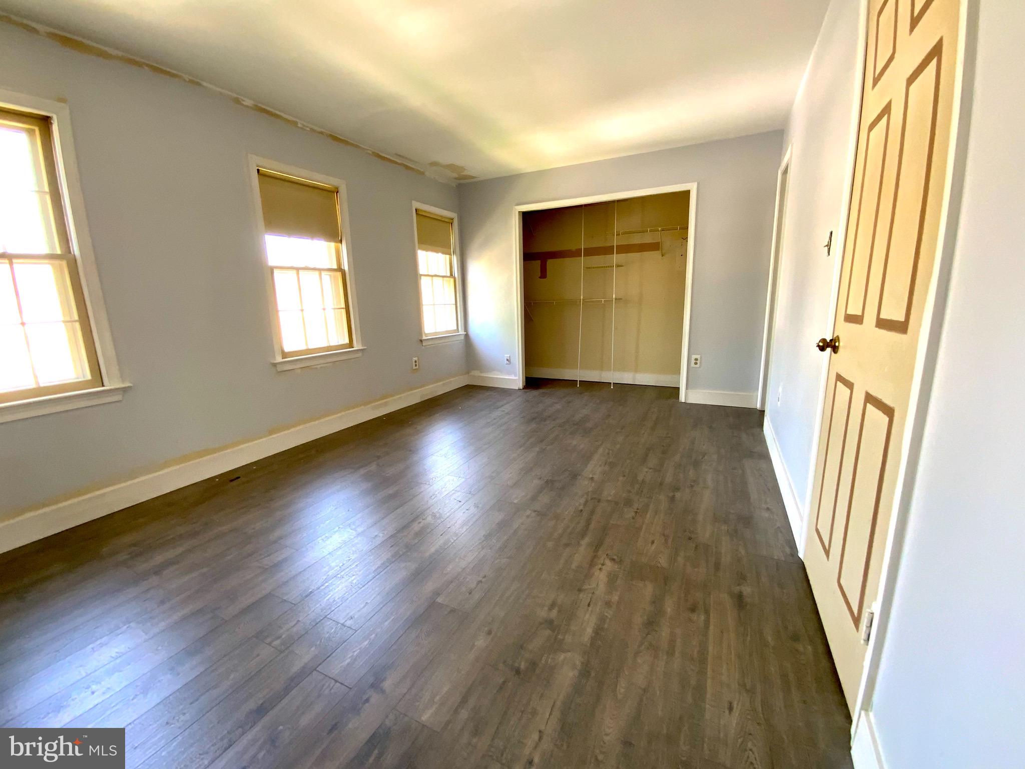 SARATOGA TOWNHOUSES - Residential